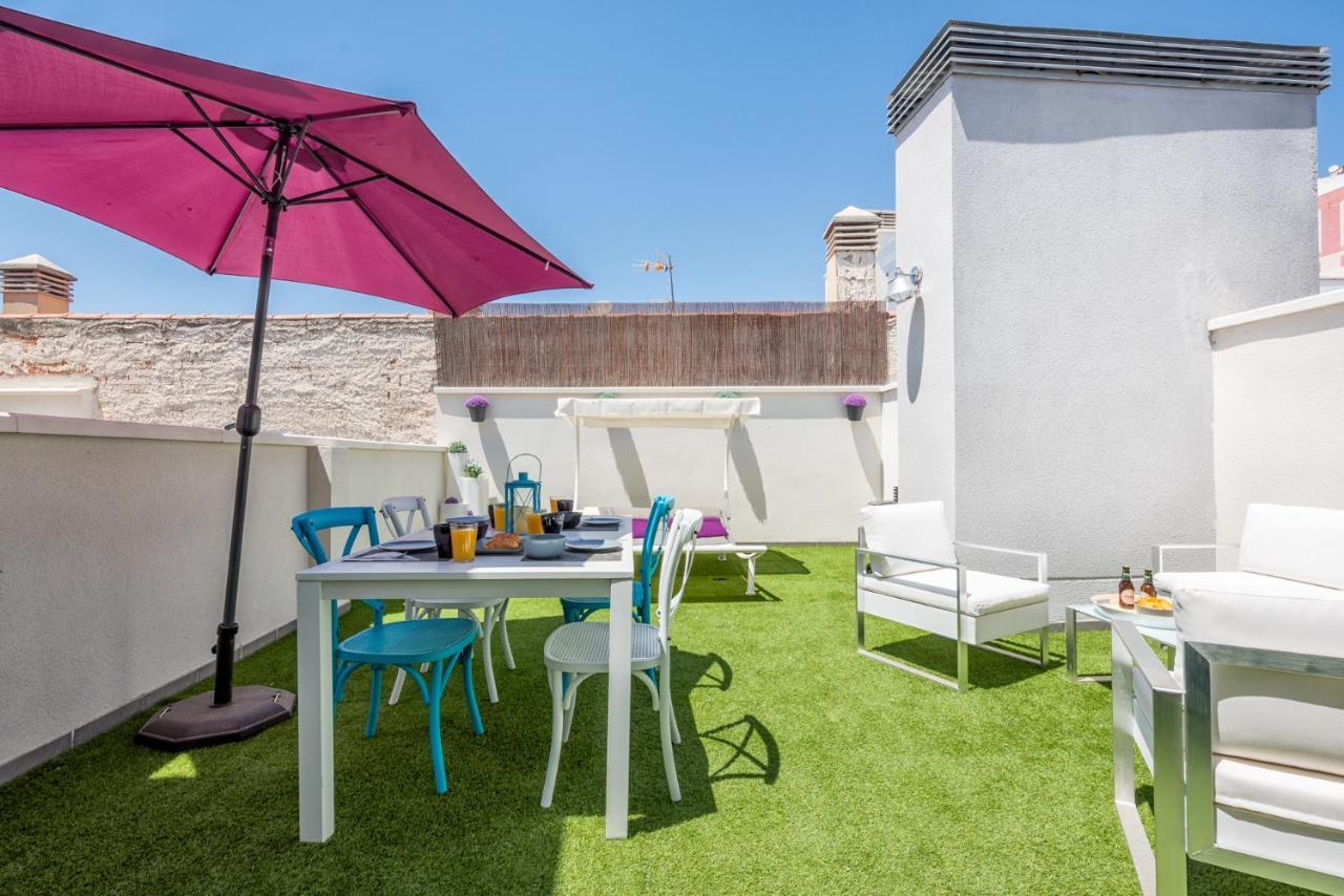 Atico Con Terraza Ac 1Hab En El Centro Y Piscina Comunitaria Apartment มาลากา ภายนอก รูปภาพ