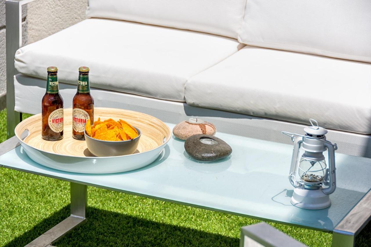 Atico Con Terraza Ac 1Hab En El Centro Y Piscina Comunitaria Apartment มาลากา ภายนอก รูปภาพ