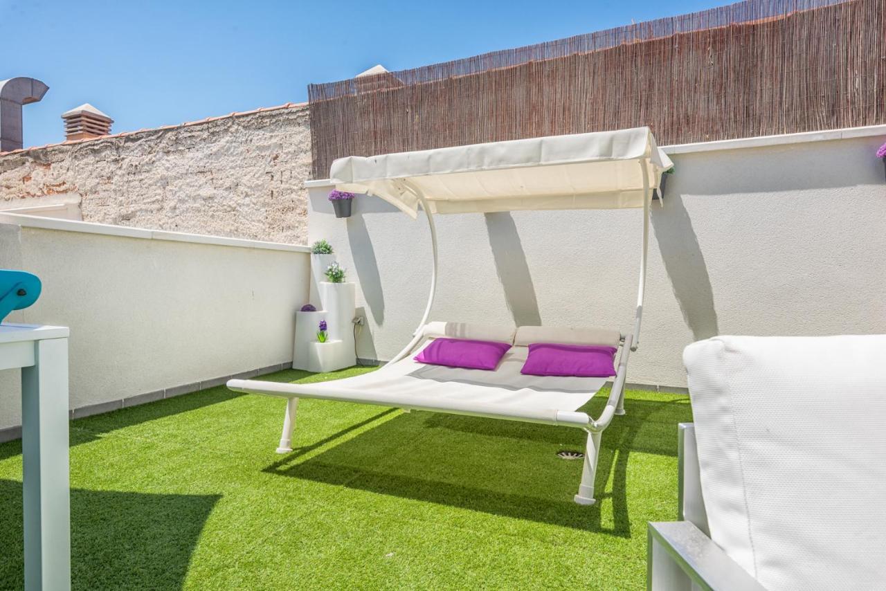 Atico Con Terraza Ac 1Hab En El Centro Y Piscina Comunitaria Apartment มาลากา ภายนอก รูปภาพ