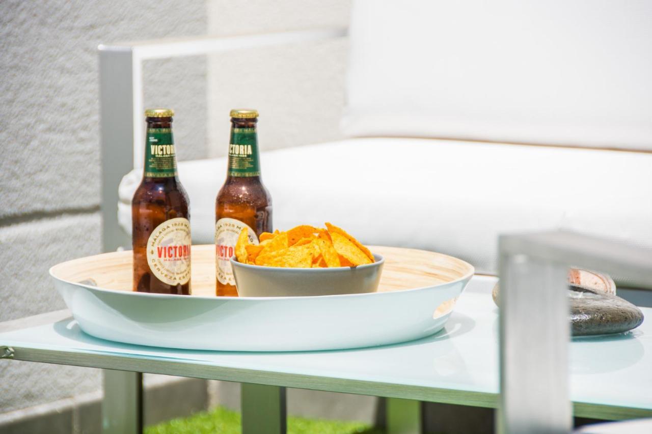 Atico Con Terraza Ac 1Hab En El Centro Y Piscina Comunitaria Apartment มาลากา ภายนอก รูปภาพ