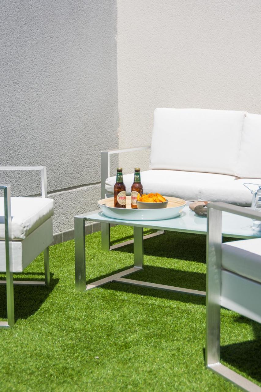 Atico Con Terraza Ac 1Hab En El Centro Y Piscina Comunitaria Apartment มาลากา ภายนอก รูปภาพ