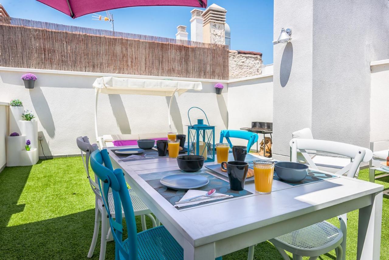 Atico Con Terraza Ac 1Hab En El Centro Y Piscina Comunitaria Apartment มาลากา ภายนอก รูปภาพ
