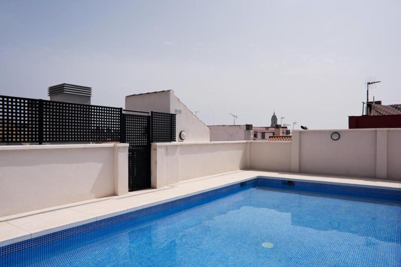 Atico Con Terraza Ac 1Hab En El Centro Y Piscina Comunitaria Apartment มาลากา ภายนอก รูปภาพ
